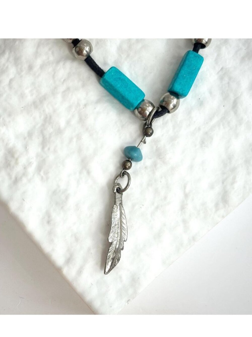Feather SW Silver Toned Faux Turquoise Vintage 80's Pendant Necklace - 20"